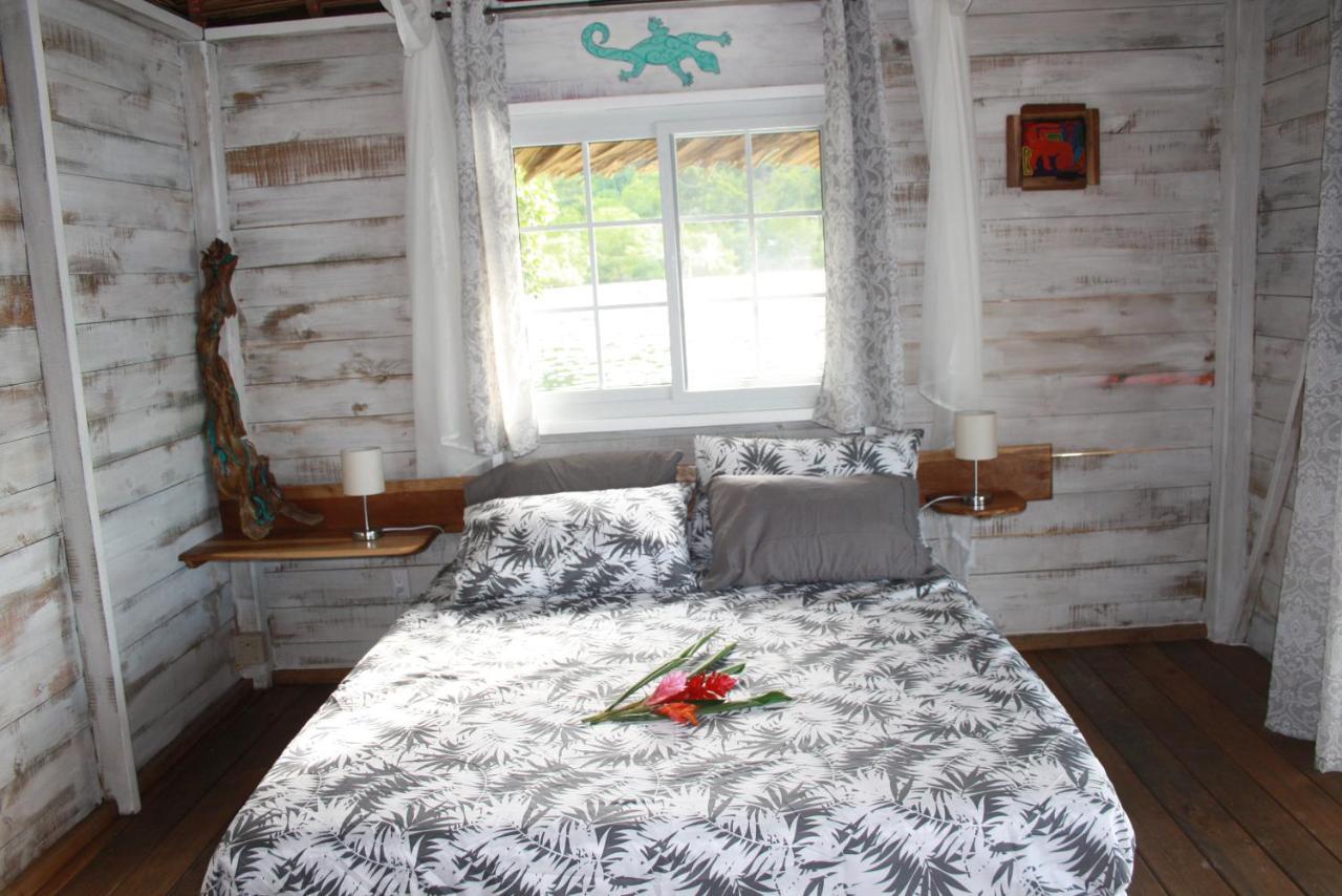 El Toucan Loco floating lodge Tierra Oscura Exterior foto